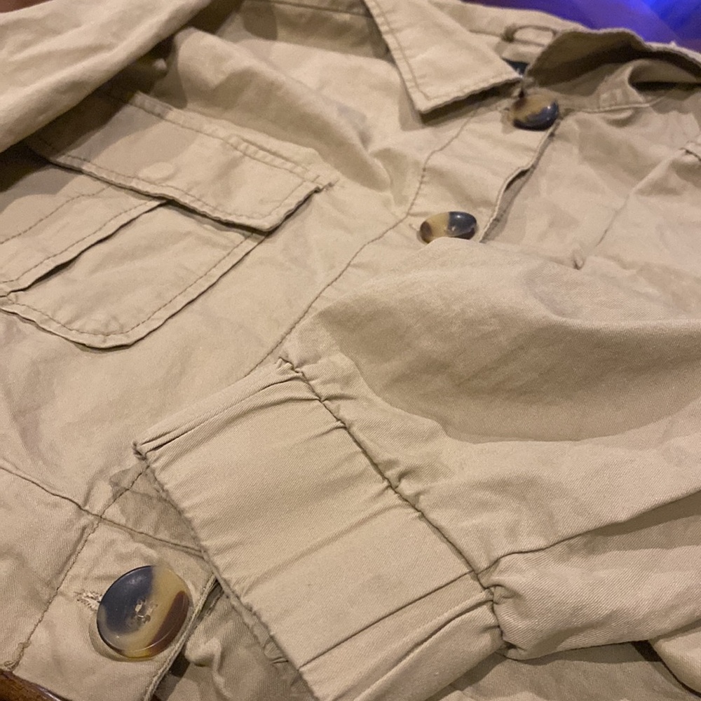4 Button Jacket - Picture 6 of 7